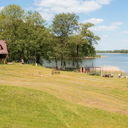 Nad Jeziorem Mazury בית נופש *