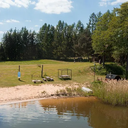 Nad Jeziorem Mazury *