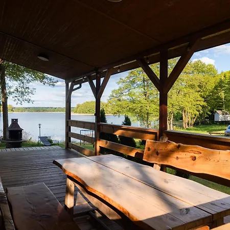 別荘 Nad Jeziorem Mazury