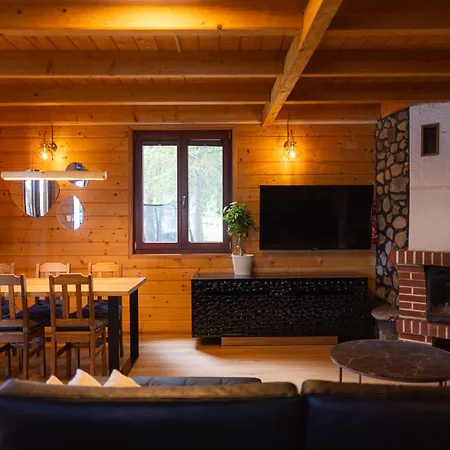 Dom wakacyjny Dom Nad Jeziorem Winiec Mazury Sauna Linia Brzegowa Morsowanie Wędkowanie *