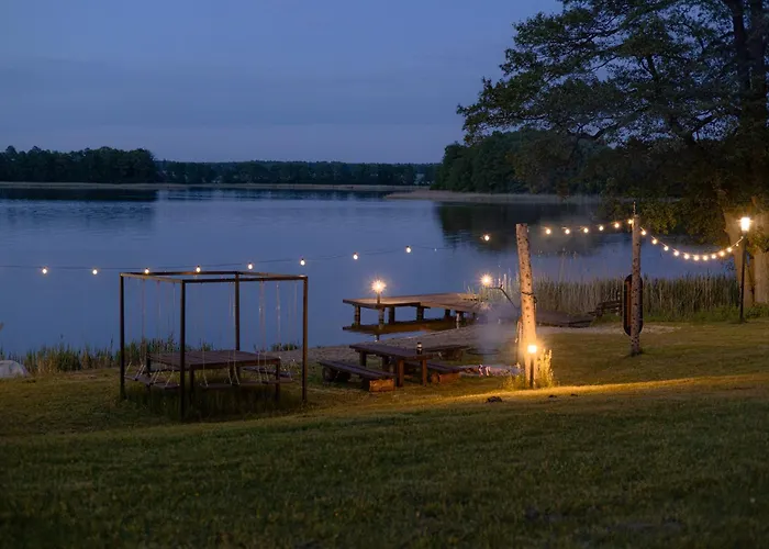 Dom Nad Jeziorem Winiec Mazury Sauna Linia Brzegowa Morsowanie Wędkowanie Dom wakacyjny *